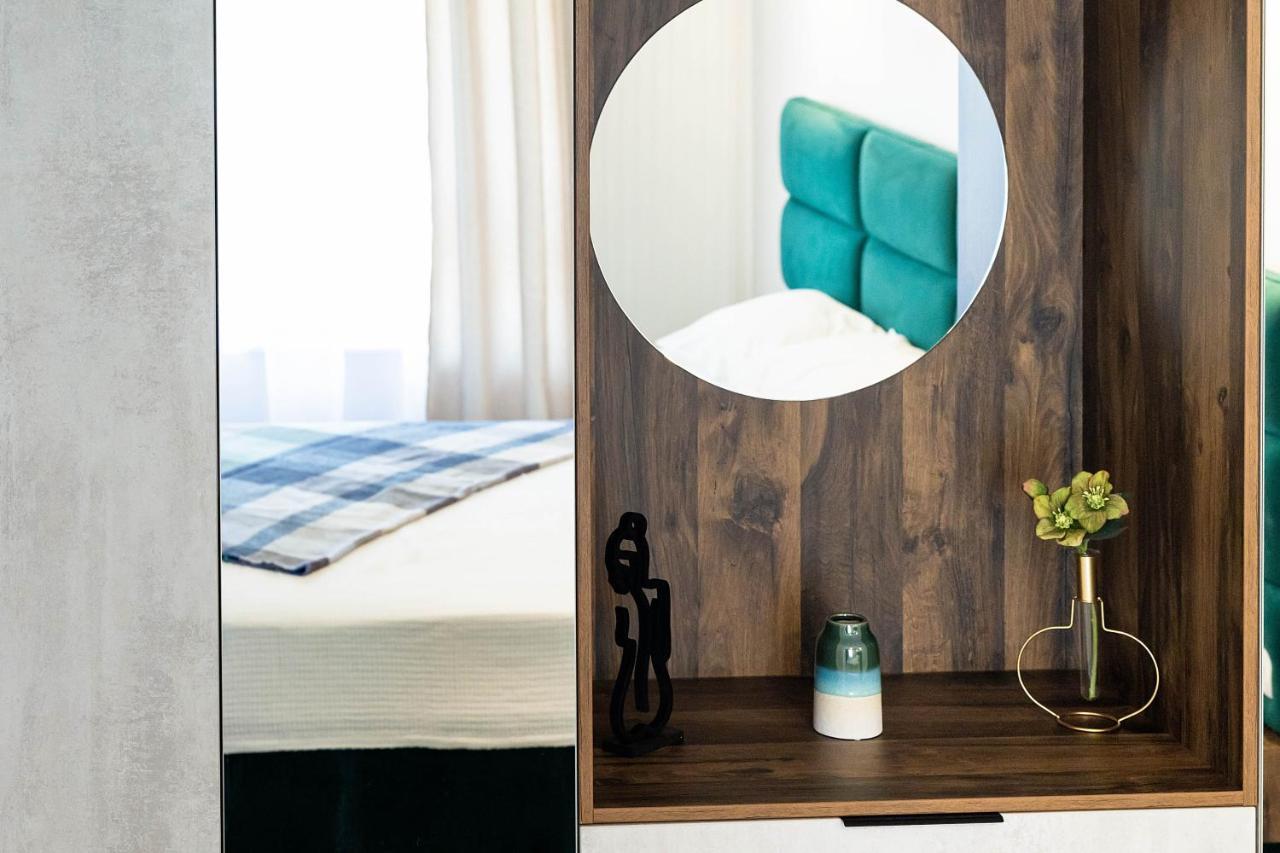 Maurer Apartment *